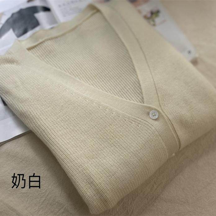 清仓处理买一送一女士精纺开衫可以赠送手工刺绣请备注