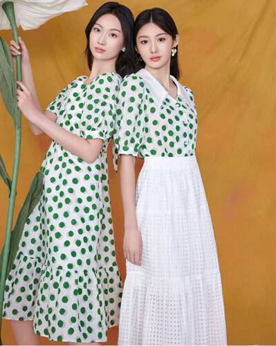 LAGOGO拉谷谷 高级感学院风减龄娃娃领波点纯棉印花衬衫 S/M/L码