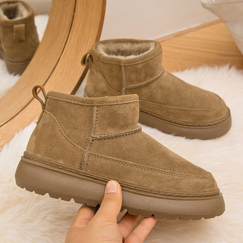 皮毛一体雪地靴女短筒加厚纯羊毛