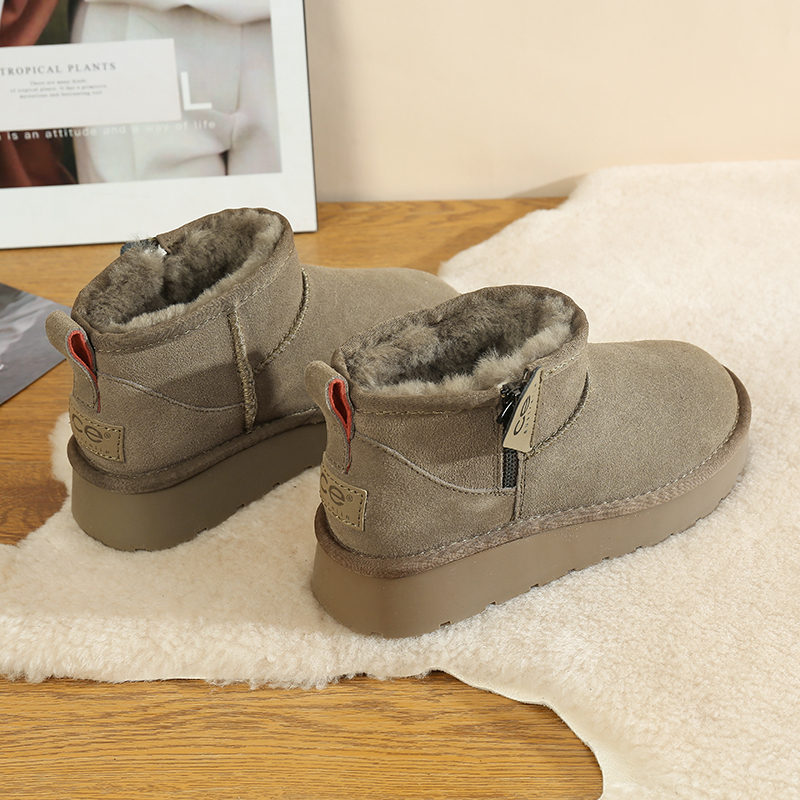 新款牛皮羊毛雪地靴皮毛一体