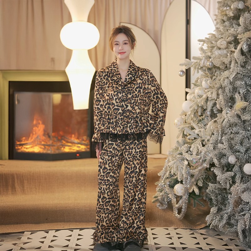 2025时尚新款魅影豹纹拼接蕾丝花边睡衣家居服两件套装可外出