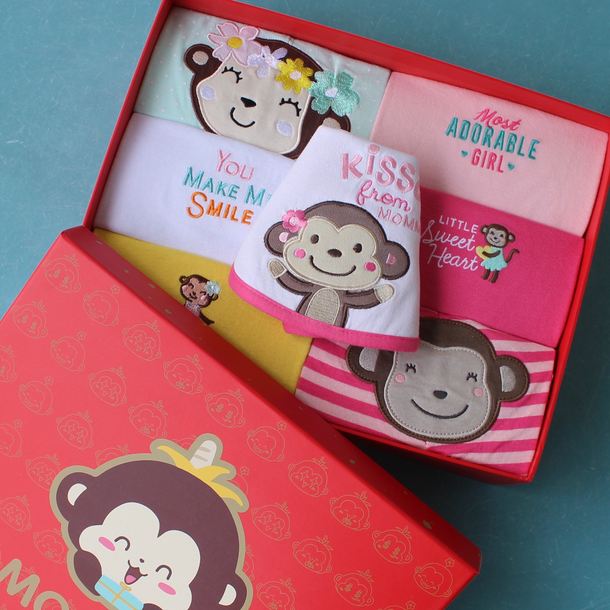 Coffret cadeau pour nouveau-né - Vêtements + Fournitures - Ref 1977574 Image 1