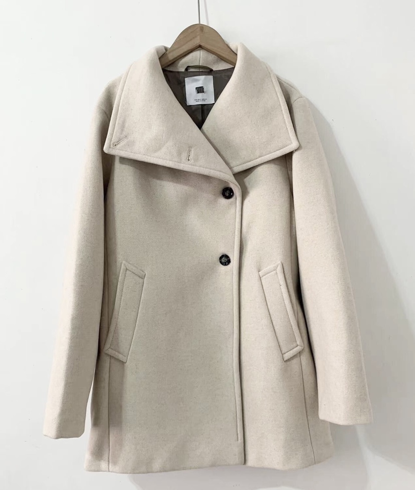 外贸品牌尾单新款女装羊毛混纺复古燕麦白色大衣外套