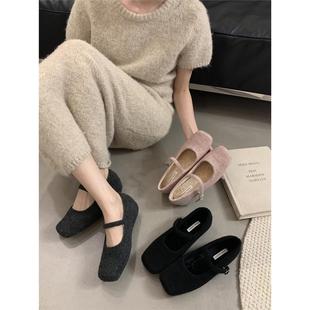 2025年秋冬新款方头一字扣带玛丽珍鞋女外穿毛毛鞋加绒中跟单鞋