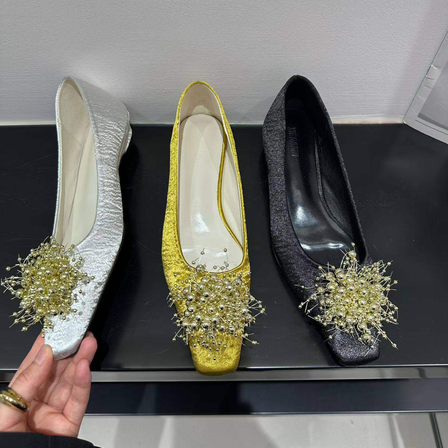 法式方头浅口单鞋女2026春季新款平底珍珠花朵装饰通勤鞋软平跟鞋,女鞋,浅口单鞋,淘宝优惠券,粉丝福利购,淘宝优惠卷