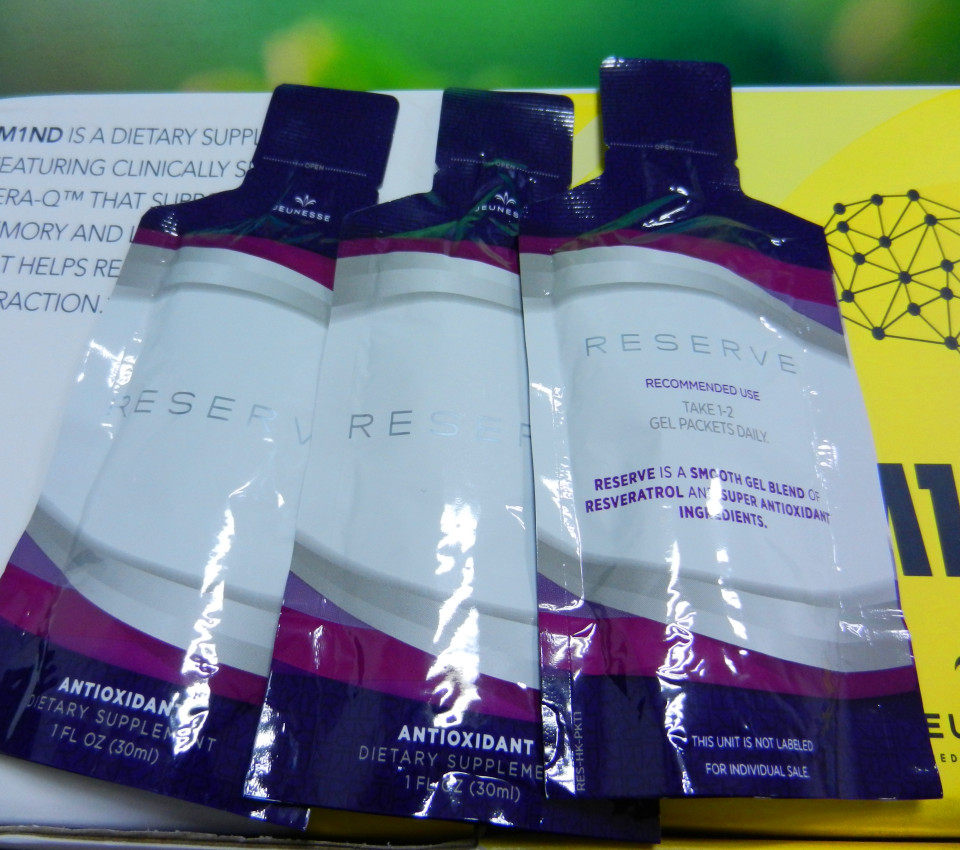 沛泉菁华bb霜小白兔版nv光漾喷雾粉底气垫彩妆美妆美国官网代购