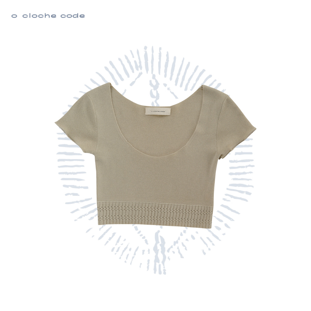 o cloche code 底边绞花短上衣
