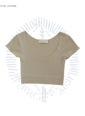 o cloche code 底边绞花短上衣