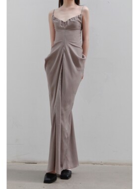 OUDE WAAG  DS03系列 垂坠收腰露背连衣裙