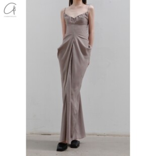 OUDE WAAG  DS03系列 垂坠收腰露背连衣裙