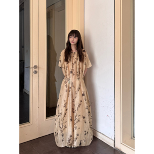 INTO THE EAST 25秋冬 丝麻花影连衣裙