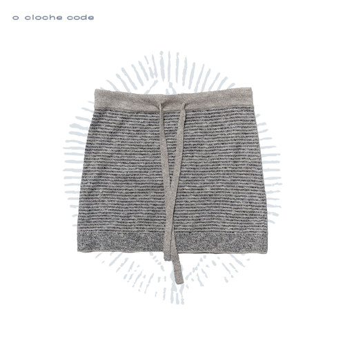 o cloche code 26SS 条纹系带短裙