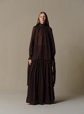 INTO THE EAST 领袖飘带上衣