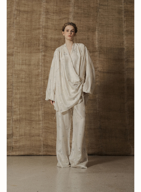 Mutedance 真丝V领系带上衣衬衫系列 手工 真丝印花植物染