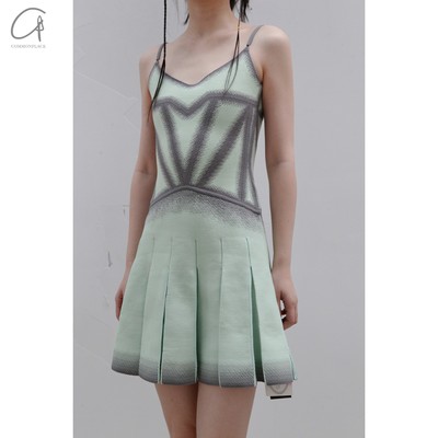 NANKNITS吊带百褶连衣裙