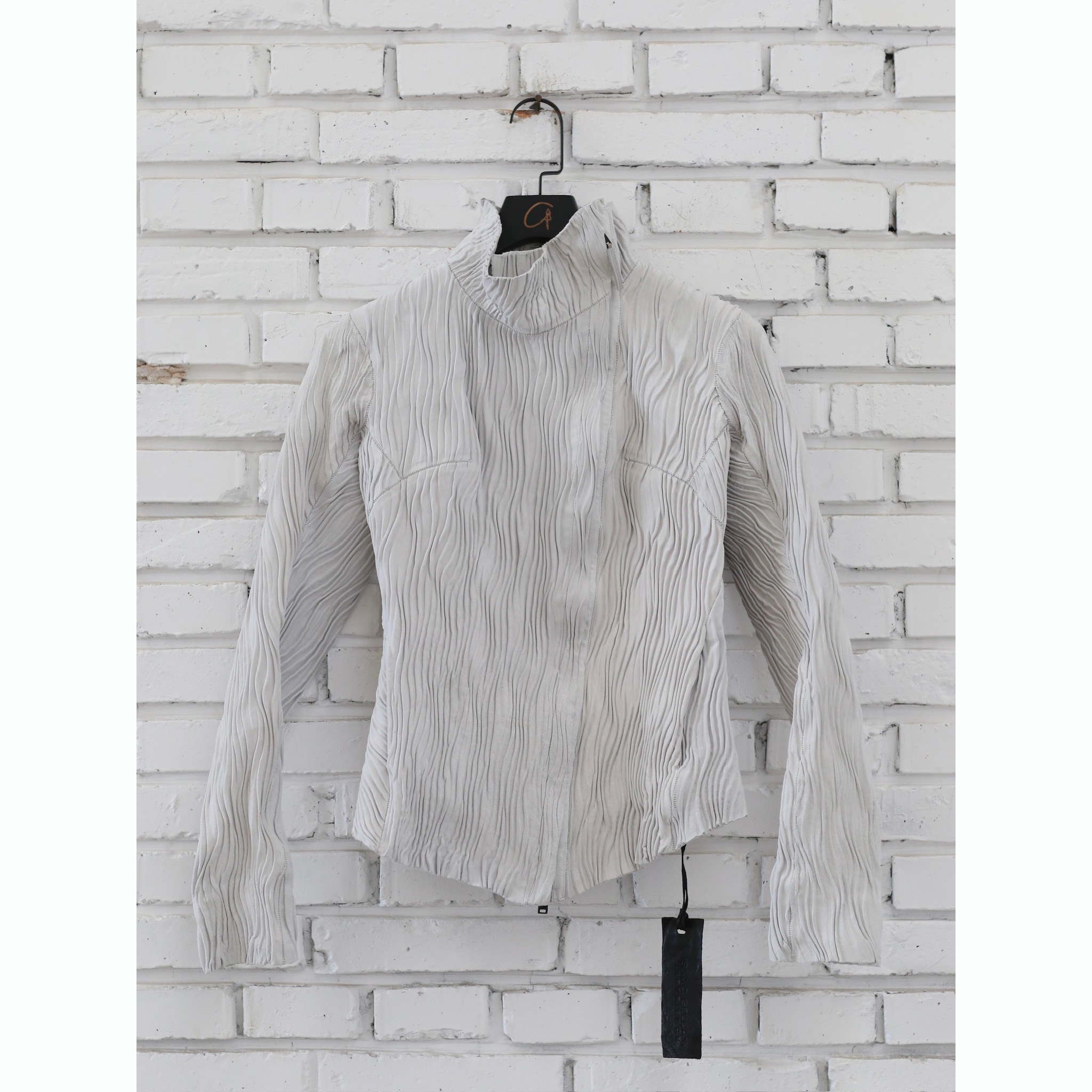 isaac sellam 25秋冬 高领不对称褶皱皮夹克 羔羊皮 法国