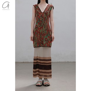 60%OFF 流动提花垂膜连帽连衣裙 Vitelli