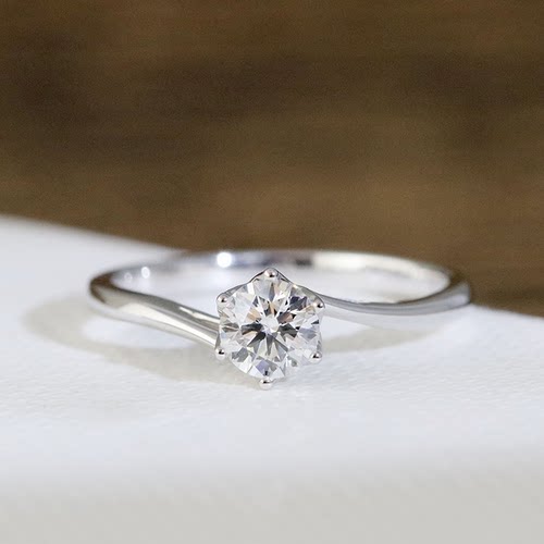 设极经典六爪结婚钻戒天然真钻石