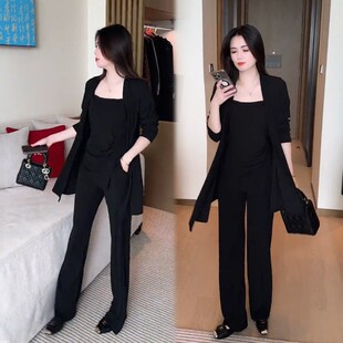 时尚休闲套装女2026新款春秋今年流行女装洋气质减龄直筒裤三件套