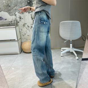 设计感宽松显瘦直筒长裤 时髦韩系 新款 女春季 后袋盖微弯刀牛仔裤