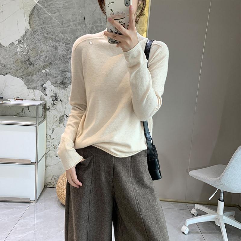 软糯绵羊毛保暖亲肤半高领针织打底衫女秋冬内搭加厚纯色套头毛衣