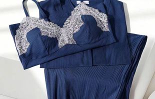 2026年新莫代尔带罩杯性感蕾丝家居服套装女三件套睡衣高端柜奢华