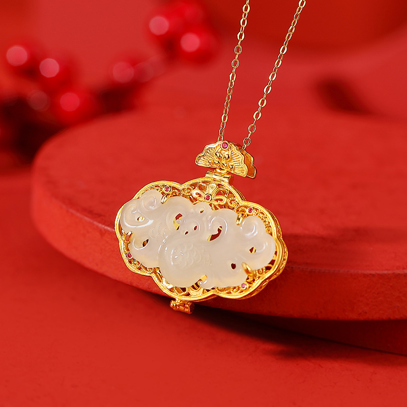 通体S925纯银镀金和田玉国潮精工设计祥云如意镂空吊坠香囊挂坠