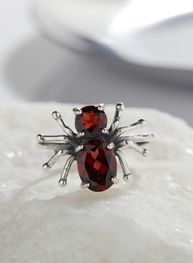 欧美黑暗风蜘蛛s925纯银天然石榴石黑尖晶宝石戒指女小众个性泰银