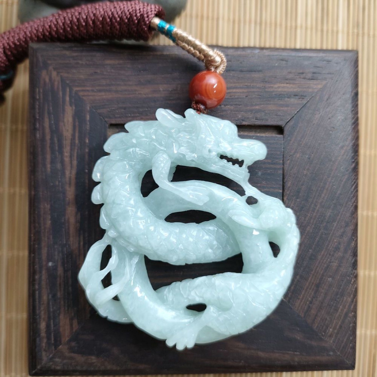 A货九龙护主吊坠男款女士饰品挂件玉器龙牌高档