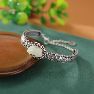 通体S925纯银南红和田玉新中式复古做旧貔貅钱币手链铜钱银手镯