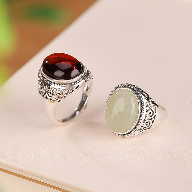 通体S925纯银和田玉血珀复古做旧如意镂空蛋面戒指民族风银指环