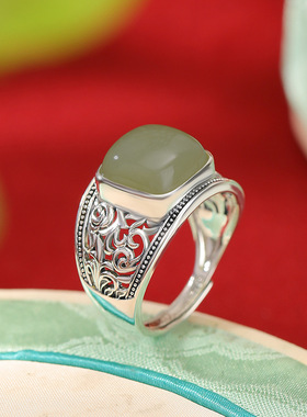 通体纯银S925纯银和田玉晴水玉复古做旧新中式唐草纹镂空方形戒指
