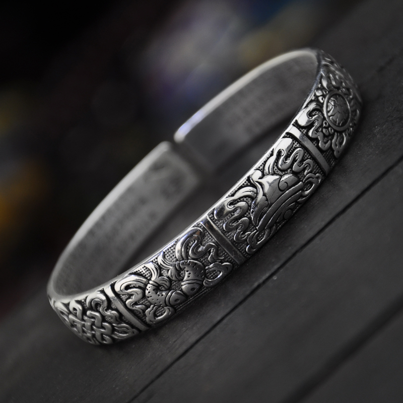 复古泰银吉祥八宝手镯做旧黑色藏银手环苗银饰品手工原创民族风女