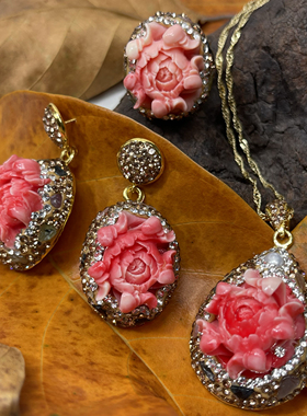 奢华复古砂捷克钻红牡丹玫瑰淡水珍珠镀金开口手镯送女友妈妈礼物