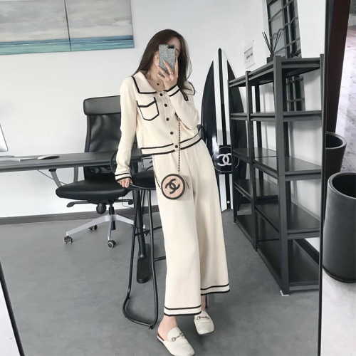 2022 spring new women's fashion leisure suit evening style knitted cardigan nine point drop feeling wide leg pants two-piece set