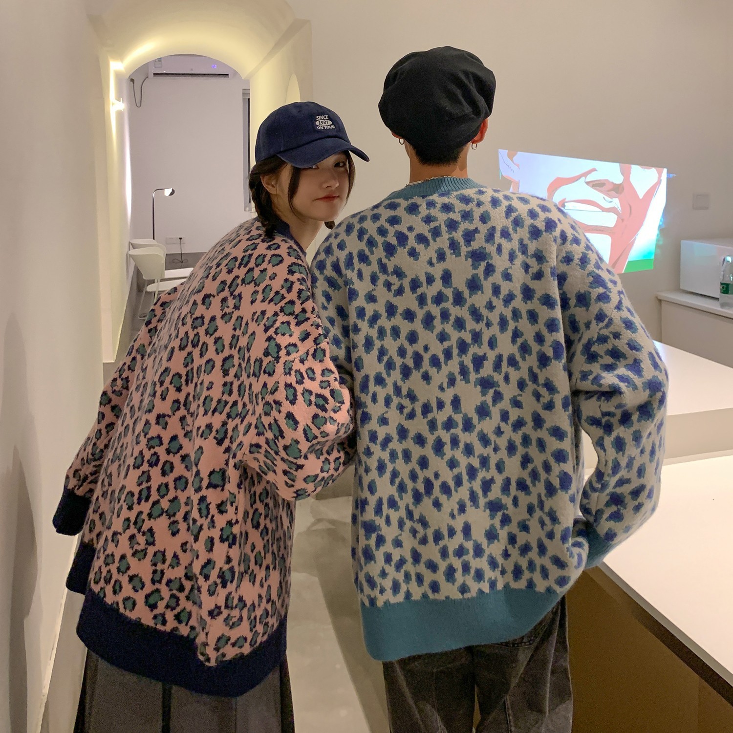港风秋冬新款豹纹提花情侣毛衣针织衫外套H682P78控98男类,男装针织衫/毛衣,电商A341