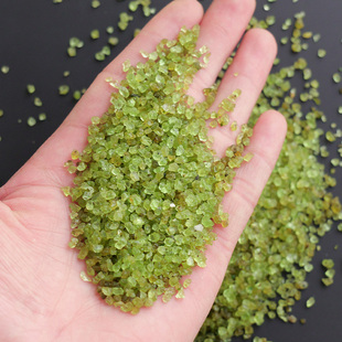 天然绿橄榄石碎石原石小颗粒花盆鱼缸造景石消磁能量配件材料摆件