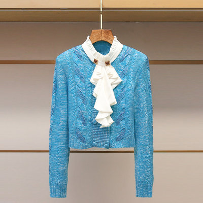 小香风绞花烫钻荷叶领针织开衫女