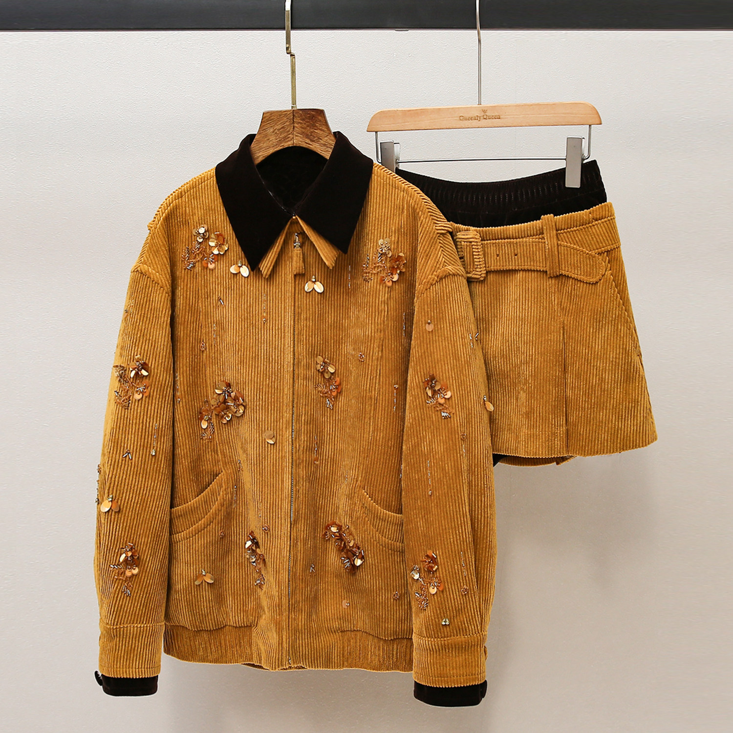 深圳南油高端女装2025冬季新款时尚撞色领灯芯绒外套夹克半裙套装,女装/女士精品,时尚套装,淘宝优惠券,粉丝福利购,淘宝优惠卷