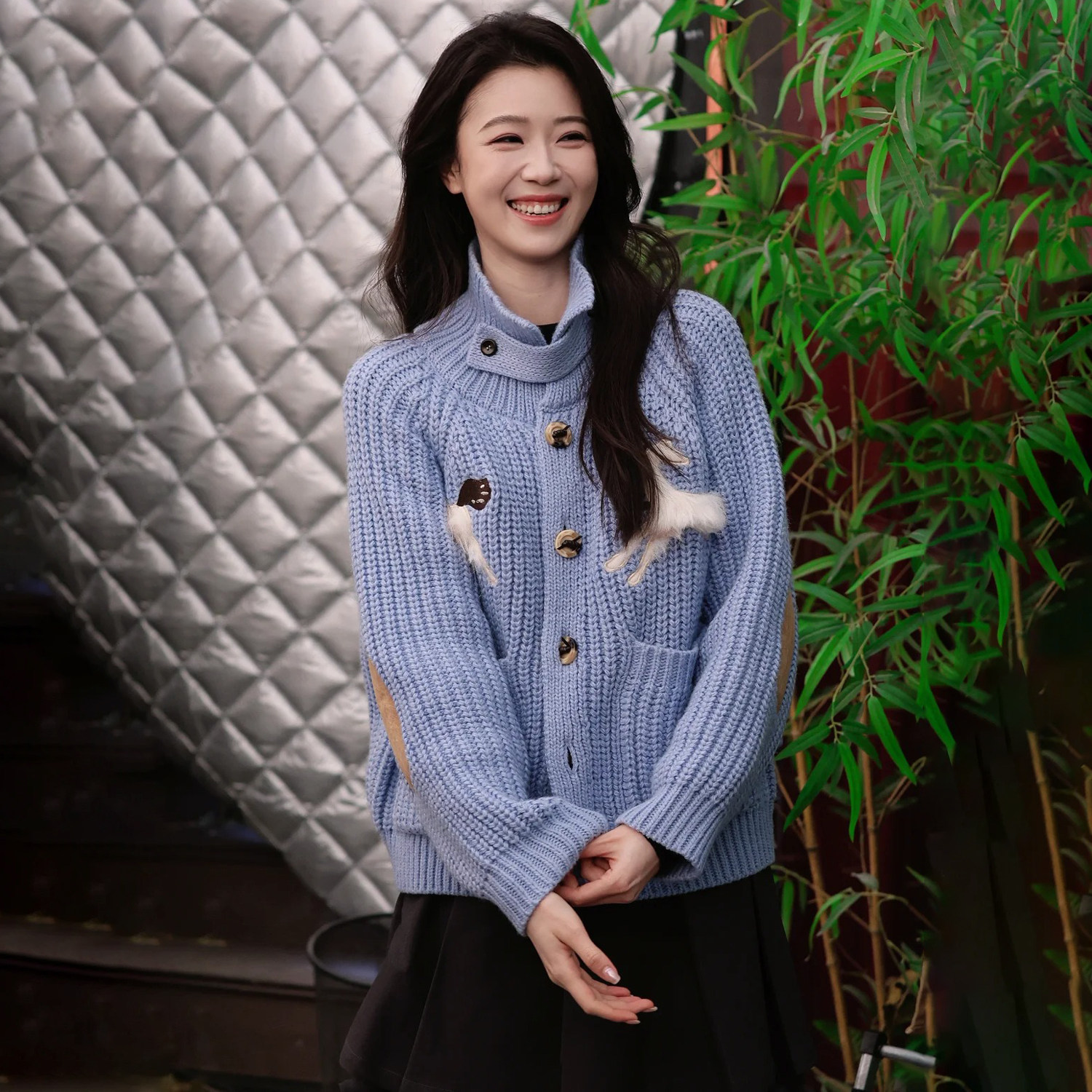 【美吉同款】小香风蓝色毛绒小马粗针针织开衫女超好看宽松毛衣女