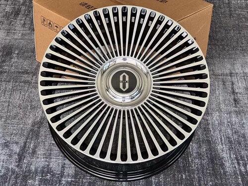 适用问界M9 21寸 22寸万吨锻造轮毂多幅悬浮铝合金全新改装升级