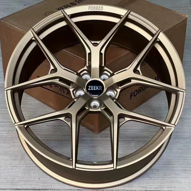 适用于宝马3系5系A4L轮毂ZEKR