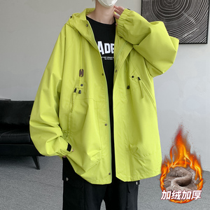 男士加绒防水夹克秋冬美宽松情侣纯色大口袋连帽防水夹克 AJ90P60图片