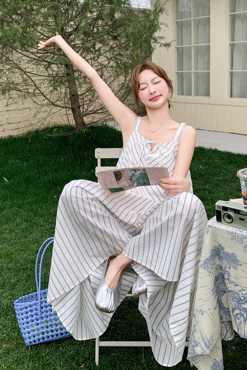 时尚减龄条纹吊带连体裤女2025夏季蝴蝶结系带方领背带淡人阔腿裤,女装连体裤,浙宝169A(原263)