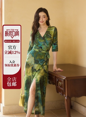 法式印花晕染高级感裹身裙新中式连衣裙绿色度假风显瘦气质长裙女