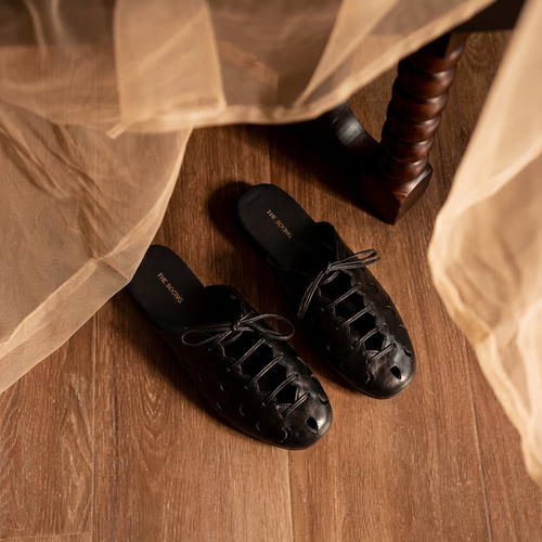 THESOONG/法式镂空羊皮外穿半拖