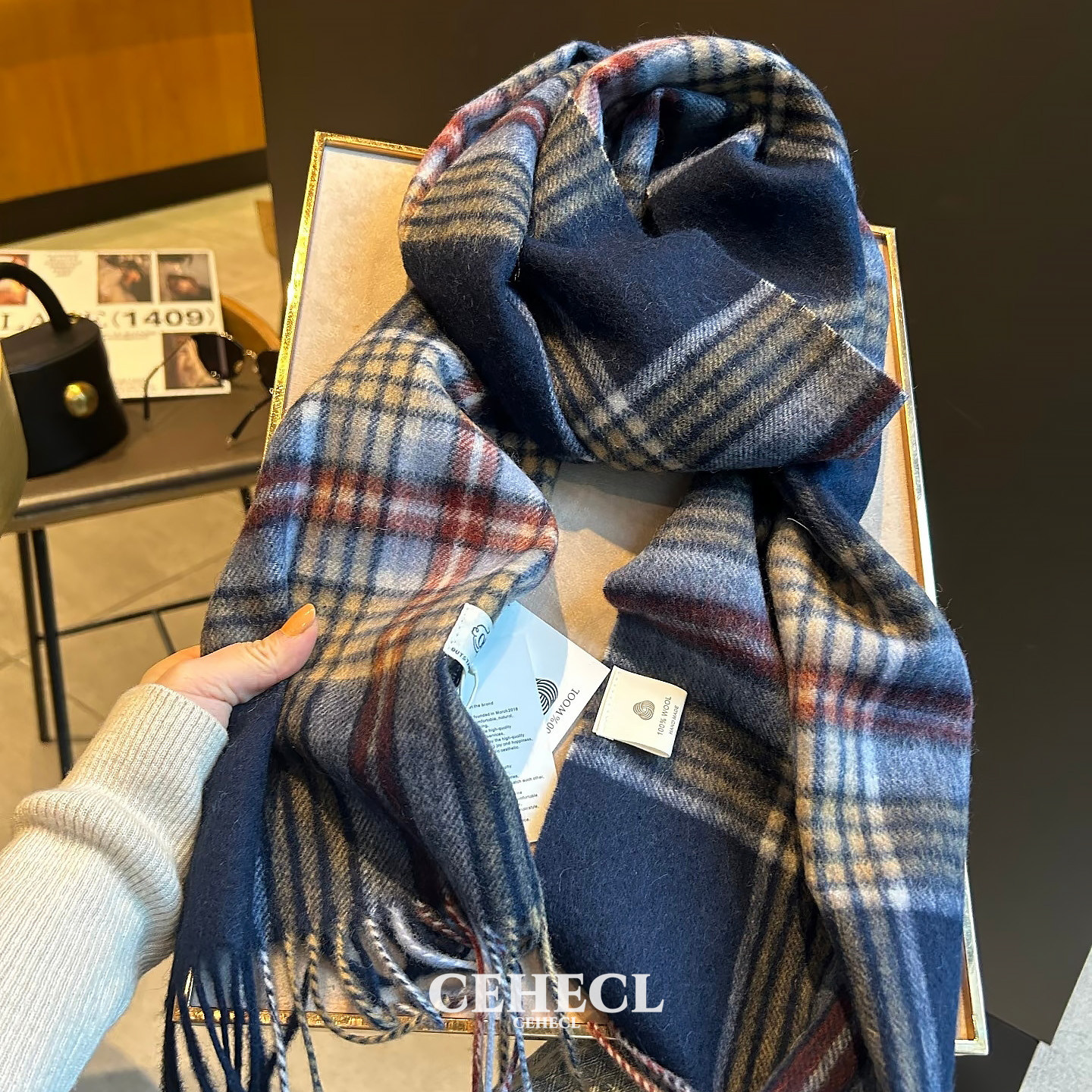 100%羊毛藏青条纹格围巾女冬季复古英伦风氛围感学生情侣保暖围脖,服饰配件/皮带/帽子/围巾,围巾/丝巾/披肩,淘宝优惠券,粉丝福利购,淘宝优惠卷