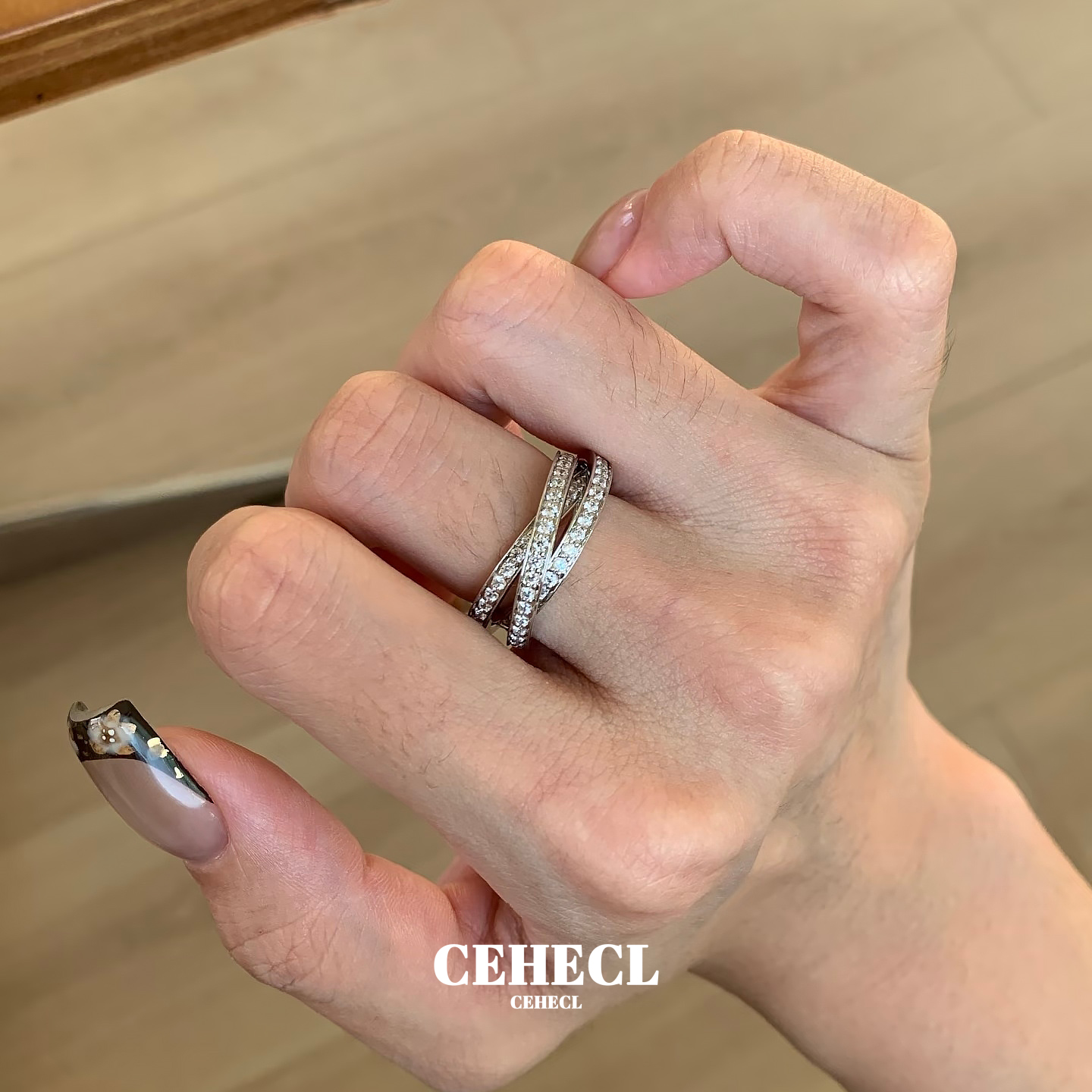 s925纯银爆闪满钻三环交叉戒指女