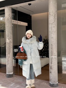 88383 连帽中长款羽绒服女时尚洋气冬季新款白鸭绒加厚大毛领外套