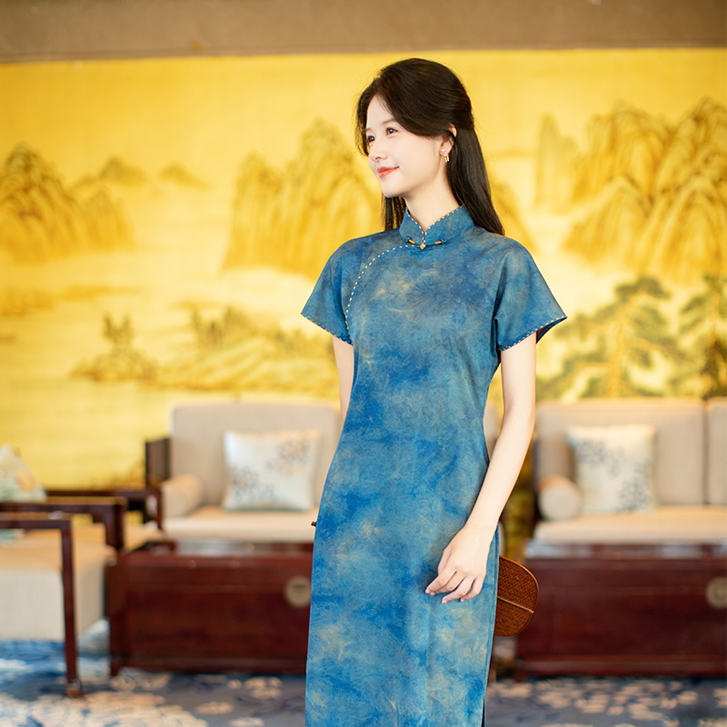 蓝色溪照新中式旗袍2025新款